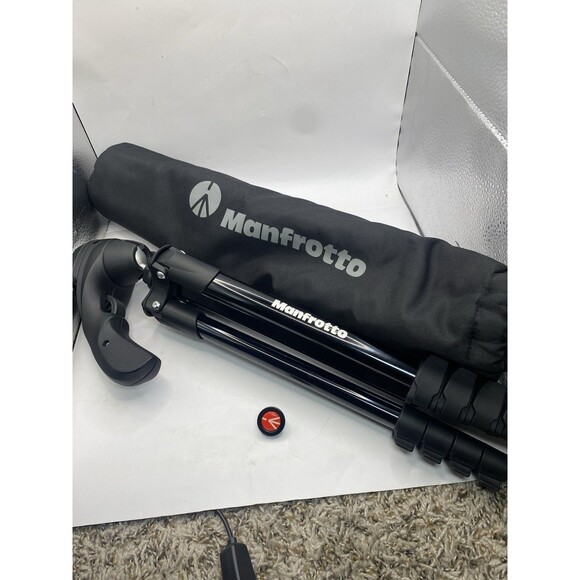 Manfrotto MKCOMPACTACN-BK Compact Action Aluminium Tripod with Hybrid Head Black - Picture 1 of 3